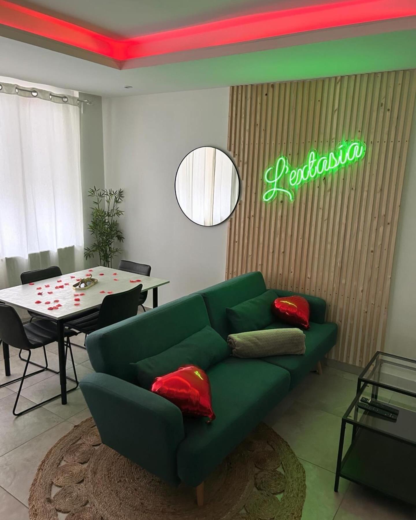 L'Extasia Appartement,Spa Jacuzzi Grenoble Bagian luar foto